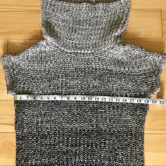 Dex short sleeve turtleneck knit dress - Picture 6 of 10